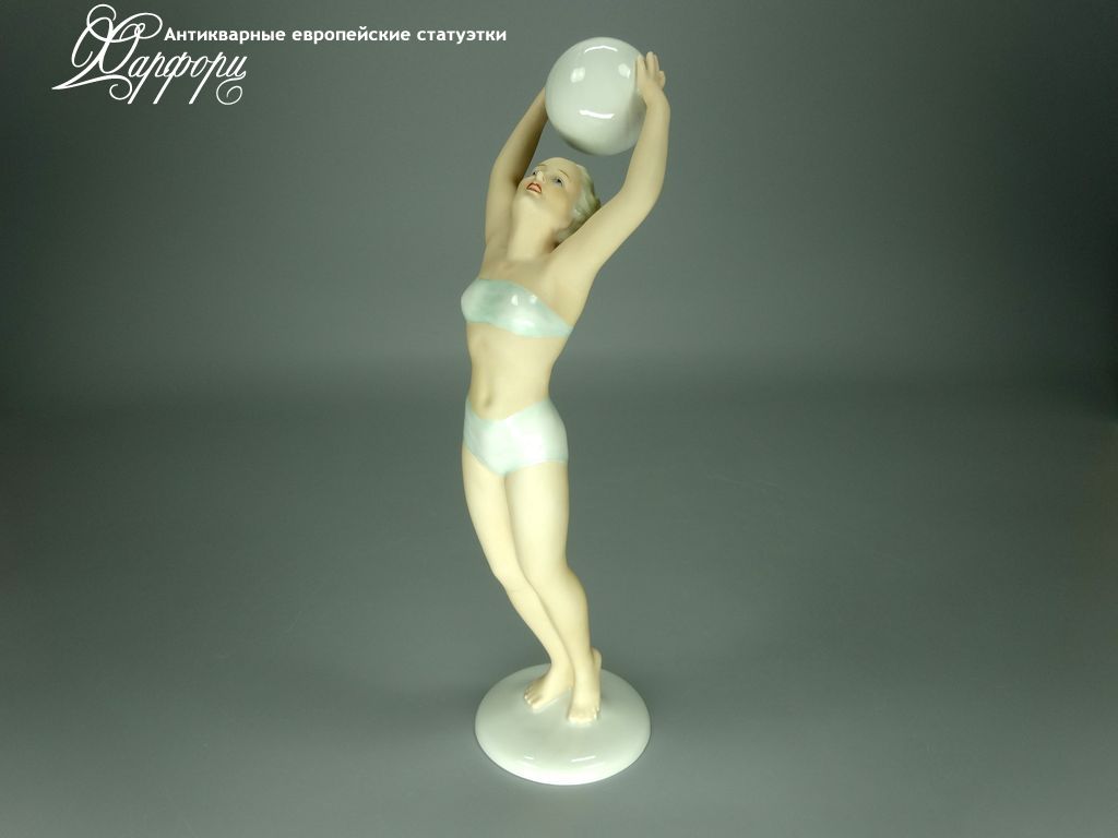 Купить фарфоровую статуэтку Schaubach Kunst Волейболистка